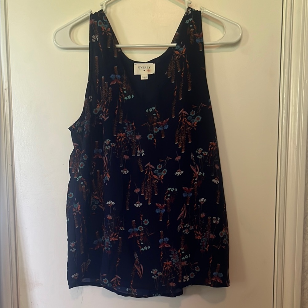 Everly Sleeveless Tank Top in Navy with Floral Pattern